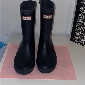 Used hunter rain boots.